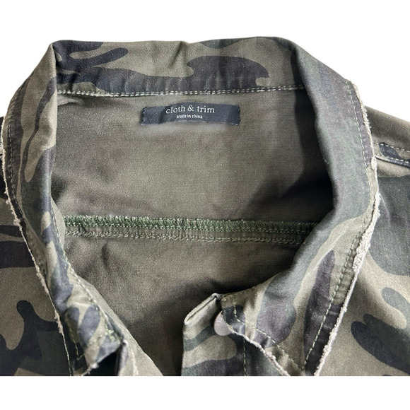 Cloth & Trim Camouflage Jacket Sz M Animal Print Button Front Camo Cotton - Picture 4 of 9